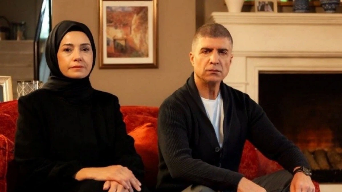 “Qizil g‘unchalar” 3-mavsumi: chiqadimi va mojaroli turk serialining davomi haqida nimalar ma’lum