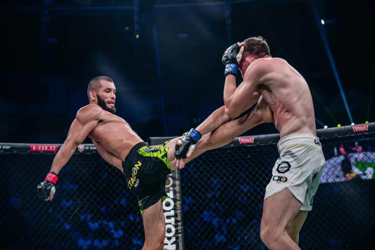Mahmud Muradov Oktagon’da vaqtinchalik chempionlik kamarini qo‘lga kiritdi