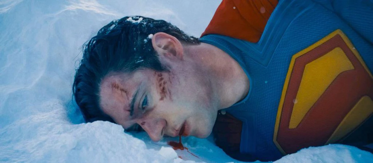 Jeyms Ganning “Supermen”i sotuvdan oldingi yetakchiga aylandi