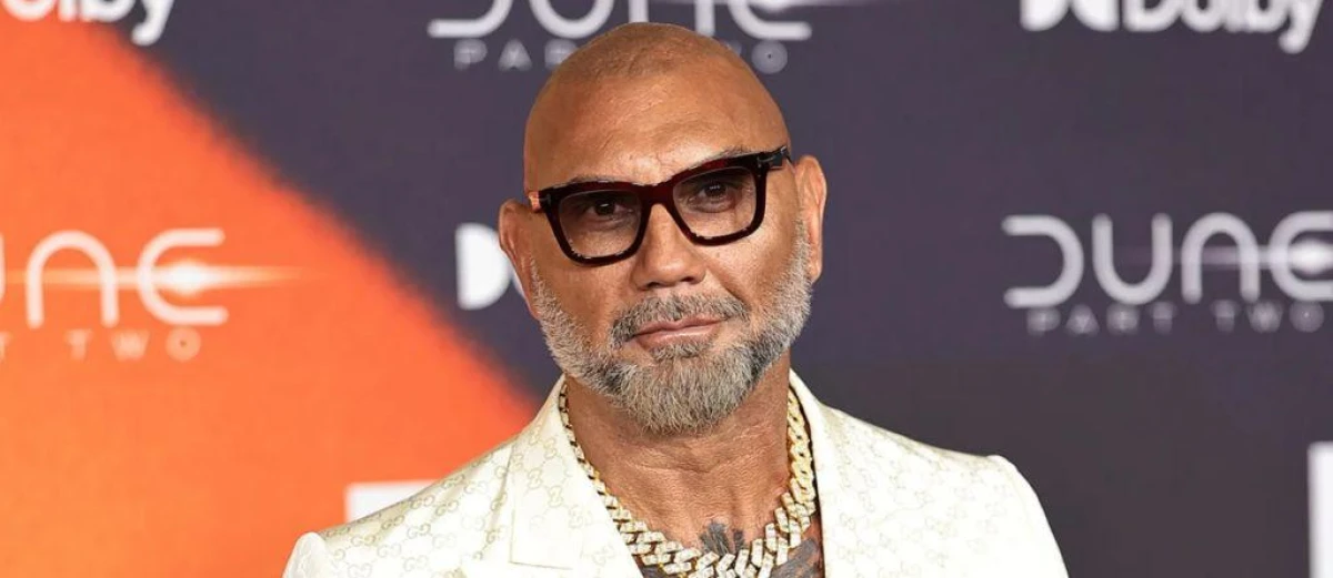 Deyv Batista “Yo‘l bo‘yidagi uylar” filmi davomida rolini o‘ynashi mumkin