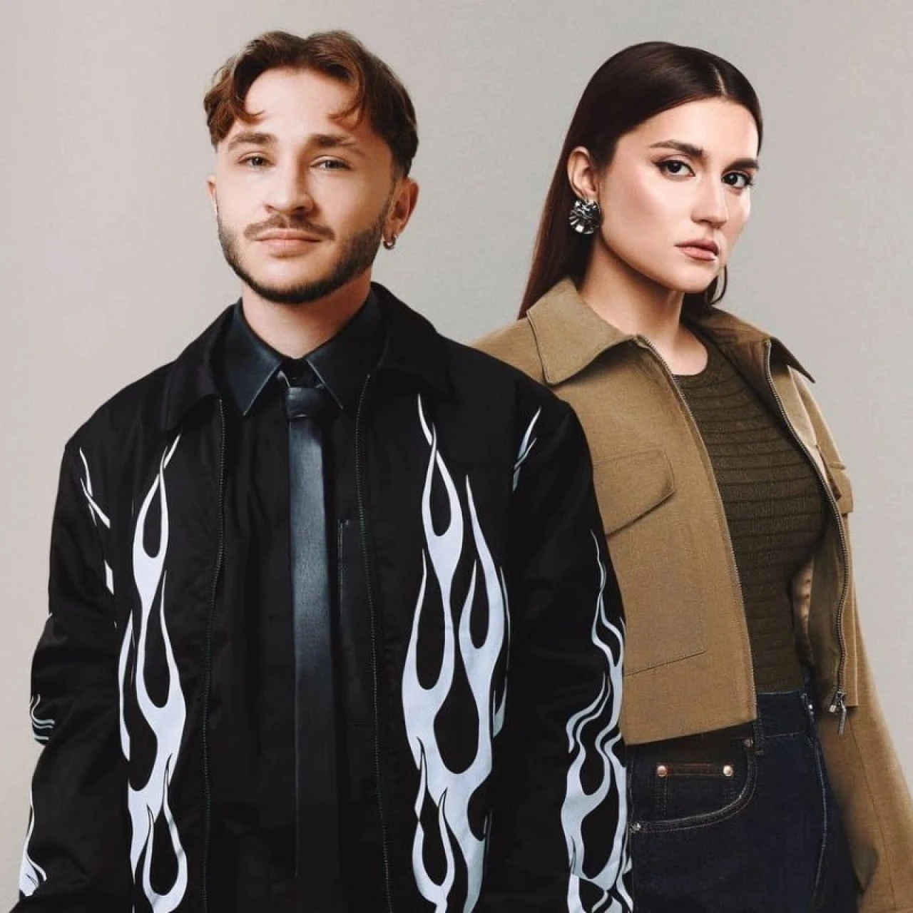 Uxlayotgan ayolning ogziga sik qoydi