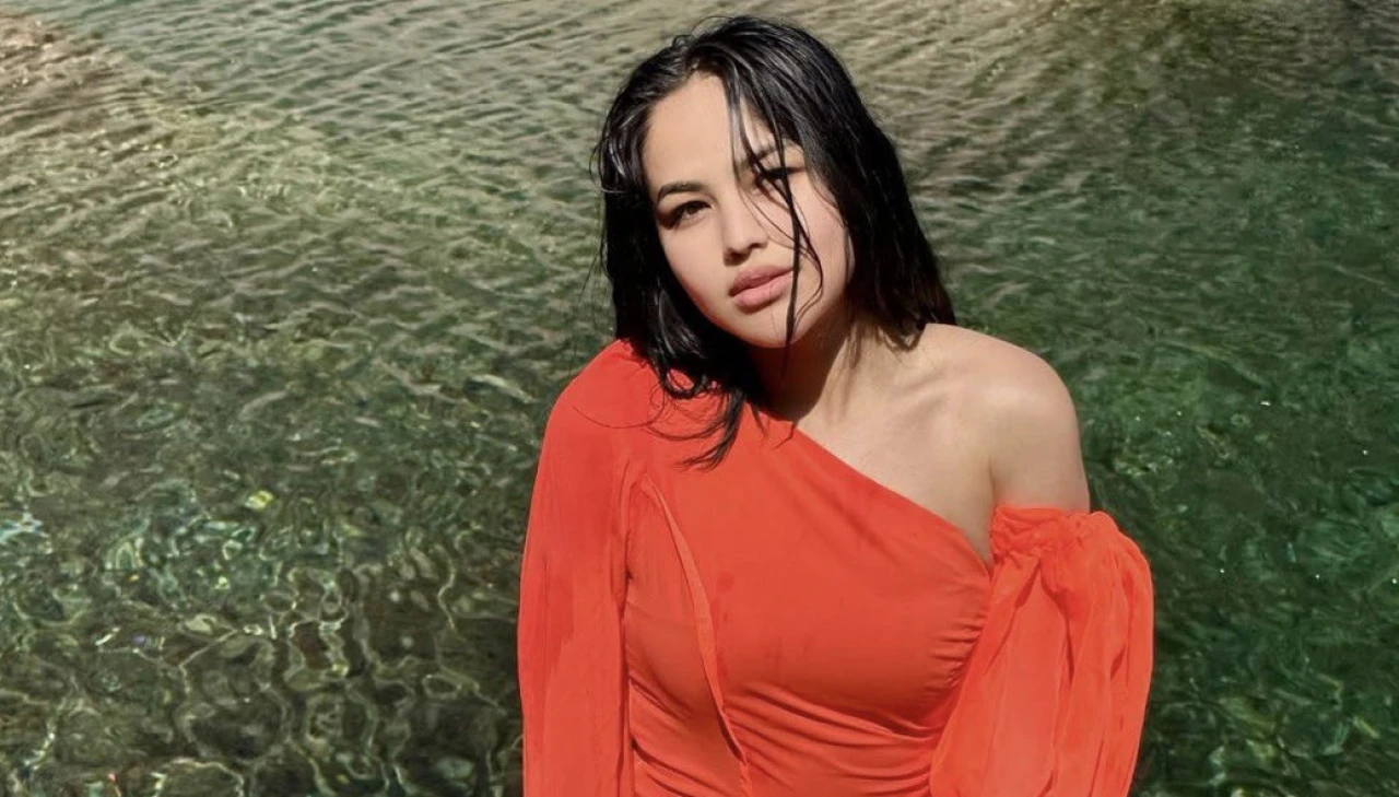 Kievda bir qiz jinsiy aloqa qilishni xohlaydi Bizning odamlar va ozga sayyoraliklar jinsiy aloqa video