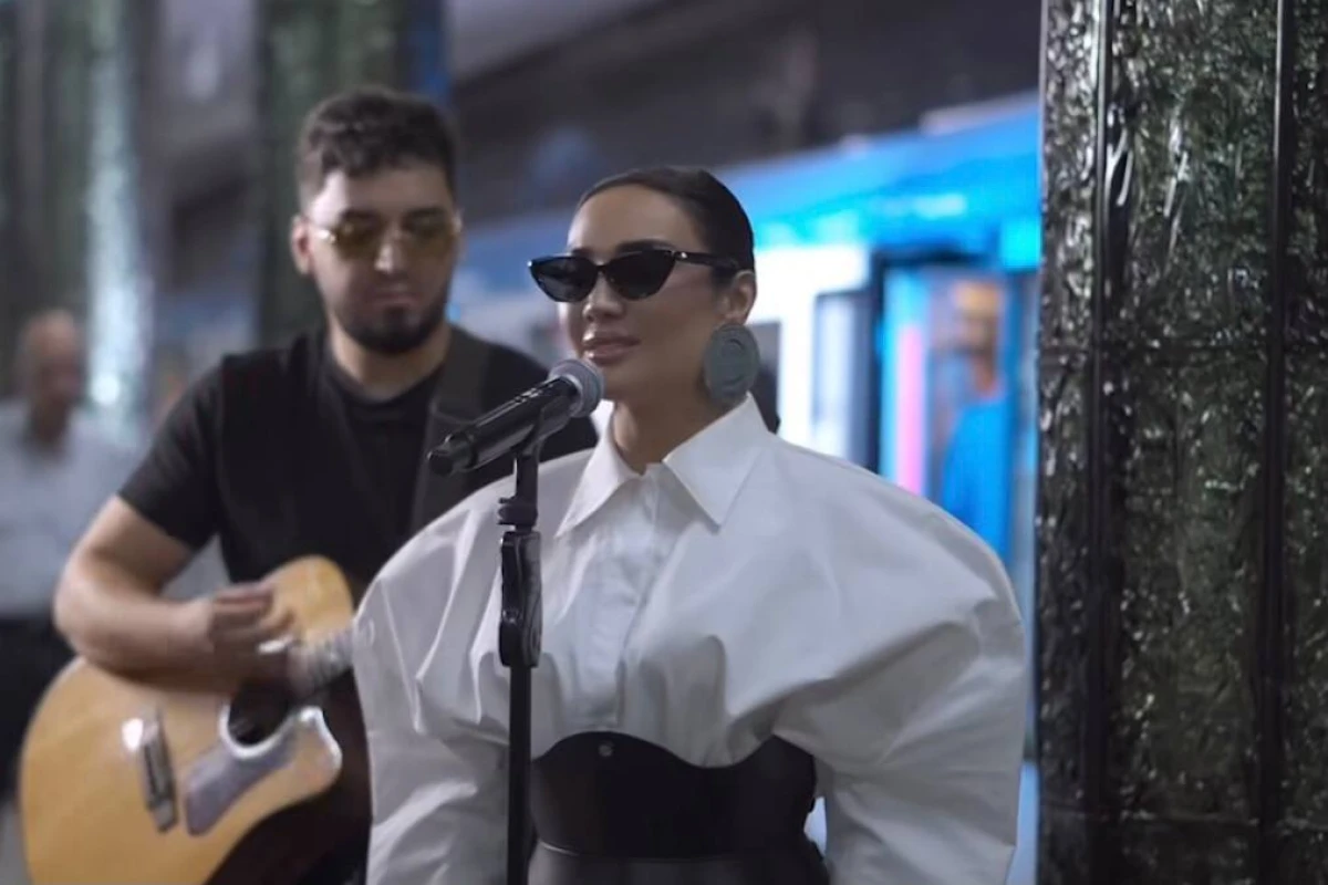 Munisa Rizayeva metroda kutilmagan konsert berdi