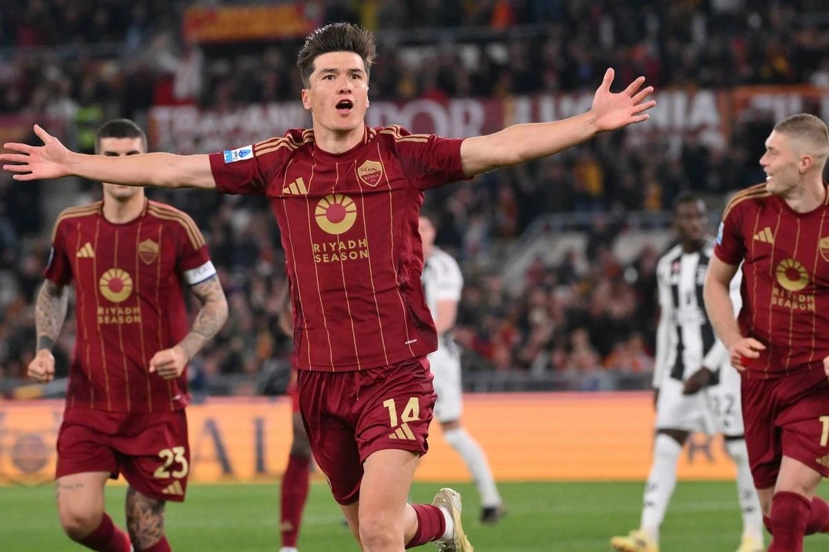 Eldor Shomurodov “Roma”da ikkinchi marta oy futbolchisi bo‘ldi