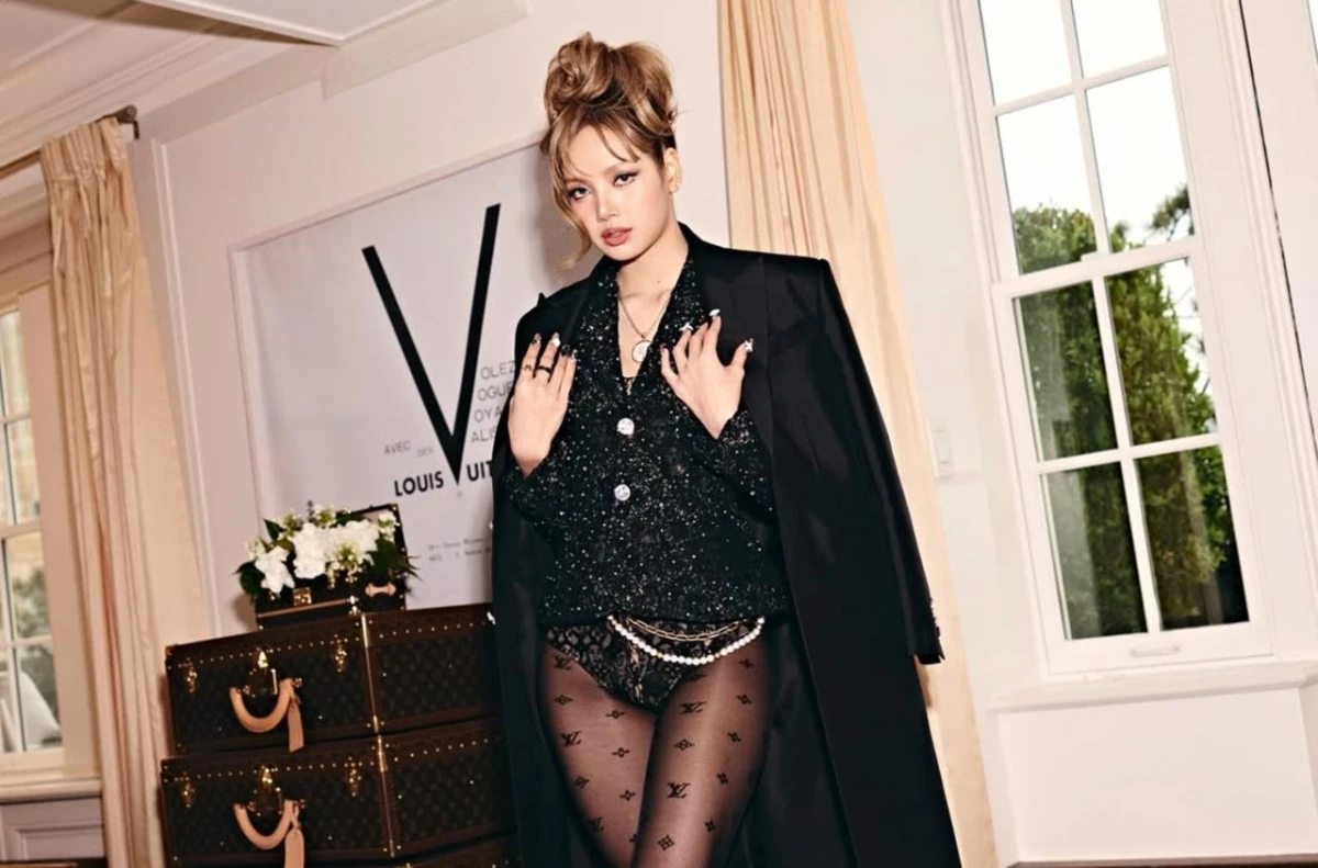 Met Galadagi moda mojarosi: Lisa Louis Vuitton obrazi tufayli irqchilikda ayblandi