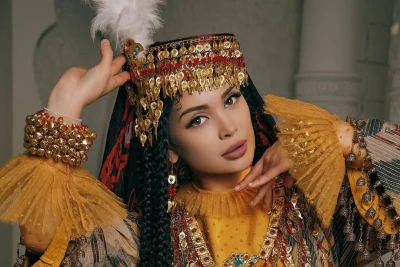 Raqqosa Parizoda motamda pardoz qilgani uchun tanqidga uchradi