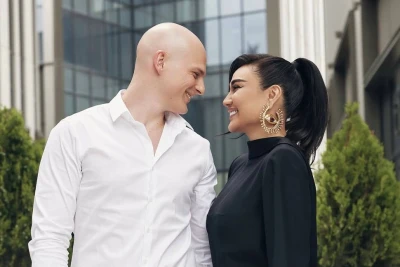 Munisa Rizayeva turmush o‘rtog‘ini tug‘ilgan kuni bilan ta’sirli tabrikladi