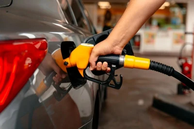 AI-80 benzini narxi birjada rekord darajaga yetdi — bir tonnasi 10 million so‘mdan oshdi