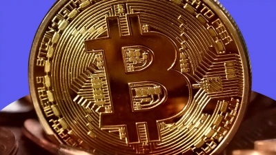 Bitcoin вновь находится на уровне $58 тыс.