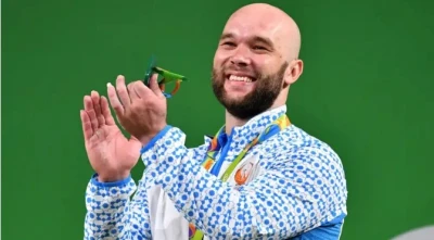 Тяжелоатлет из Узбекистана стал трёхкратным чемпионом мира